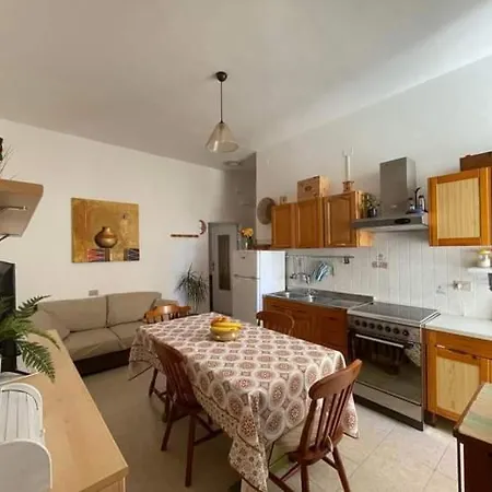 Domo Fiorita Apartamento *